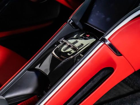 Certified 2022 Ferrari Roma image 48