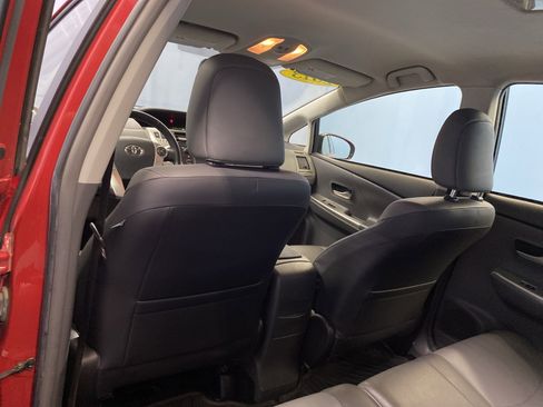Used 2013 Toyota Prius V image 24