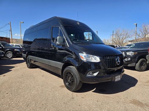 Used 2019 Mercedes-Benz Sprinter 2500 w/ Driver Convenience Package image 1