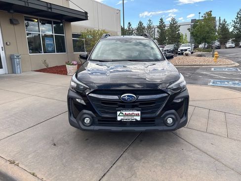 Used 2023 Subaru Outback Premium AWD/4WD image 3