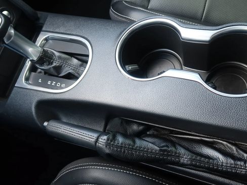 Used 2020 Ford Mustang GT Premium RWD image 24