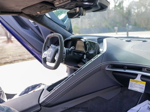 Used 2025 Chevrolet Corvette Stingray Premium Conv w/ Z51 Performance Package image 31