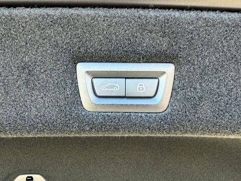 New 2026 BMW 760i xDrive w/ Executive Package image 17