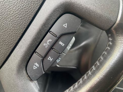 Used 2020 Chevrolet Express 2500 w/ Driver Convenience Package RWD image 9