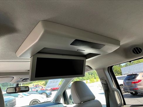 Used 2012 Toyota Sienna XLE w/ Premium Pkg FWD image 15