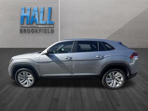 Certified 2023 Volkswagen Atlas Cross Sport SE w/ Panoramic Sunroof Package AWD/4WD image 3