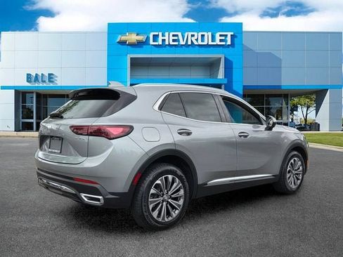 Used 2024 Buick Envision Preferred AWD/4WD image 3