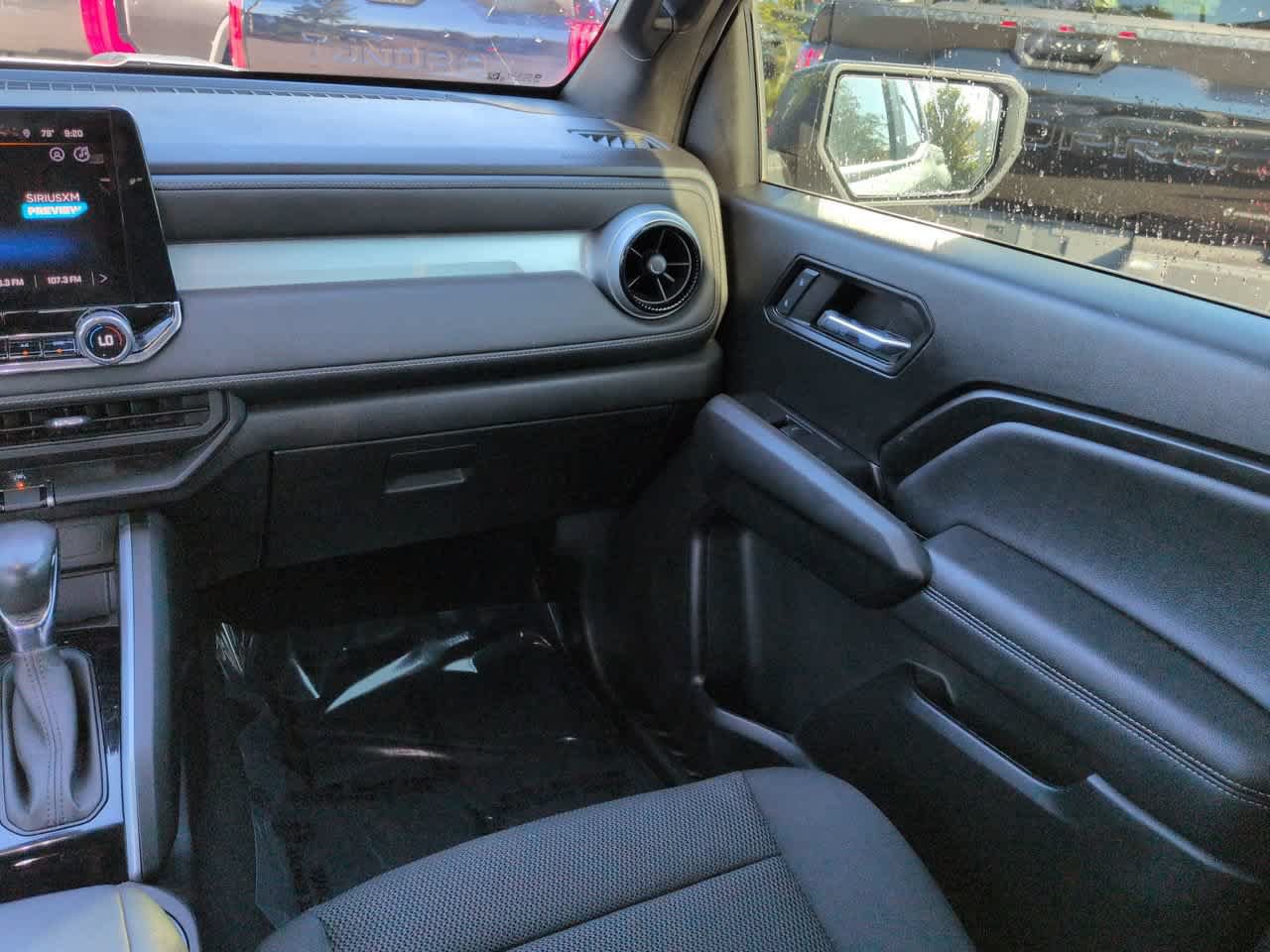 Used 2024 Chevrolet Colorado LT w/ LT Convenience Package RWD image 16
