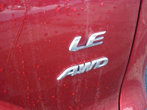 Used 2023 Toyota Corolla Cross LE w/ Moonroof Package image 5