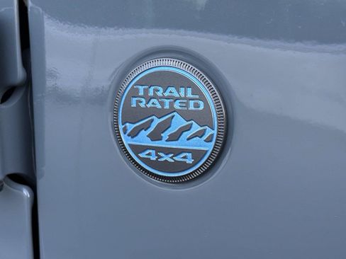 Used 2025 Jeep Wrangler Unlimited Sahara AWD/4WD image 6