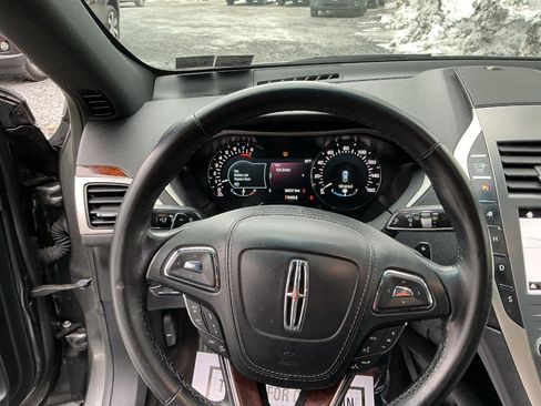 Used 2017 Lincoln MKZ Reserve w/ Technology Package image 12