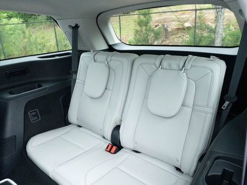 Used 2025 Lincoln Aviator Reserve w/ Equipment Group 201A AWD/4WD image 22