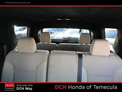 Used 2022 Chevrolet Traverse LS image 20