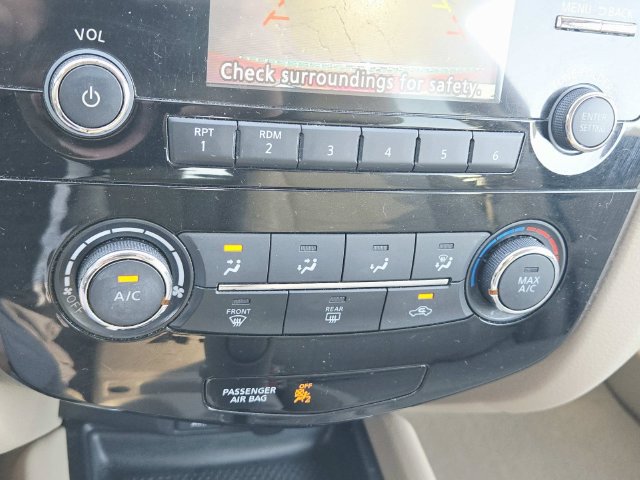 Used 2014 Nissan Rogue S AWD/4WD image 23