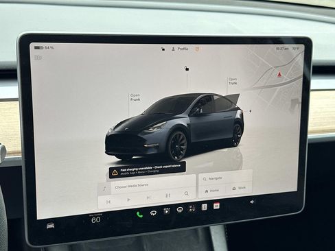 Used 2024 Tesla Model Y Long Range AWD/4WD image 10