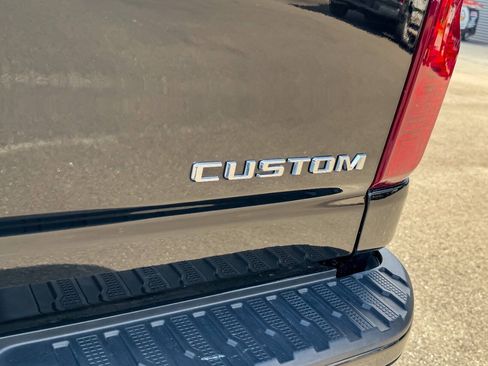 Used 2024 Chevrolet Silverado 2500 Custom w/ Custom Value Package AWD/4WD image 20