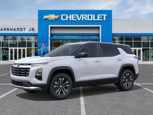 New 2026 Chevrolet Equinox LT image 3