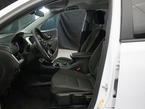 Used 2024 GMC Terrain SLE image 24