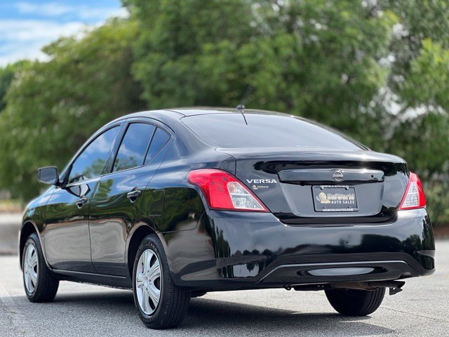 Used 2019 Nissan Versa S FWD image 7