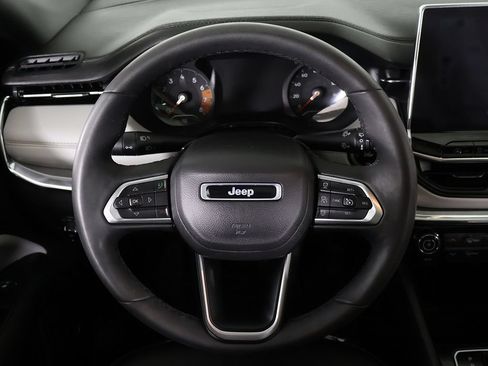 Used 2024 Jeep Compass Limited w/ Sun and Sound Group AWD/4WD image 39