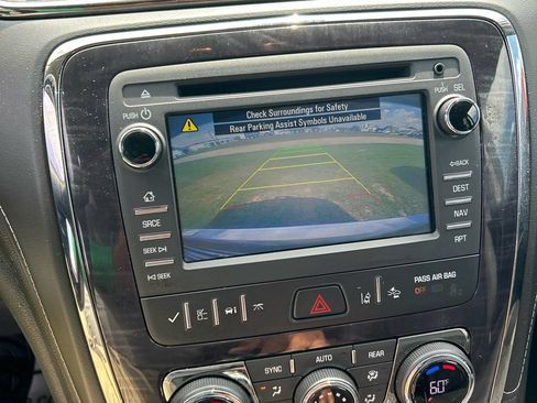 Used 2017 Buick Enclave Premium FWD image 6