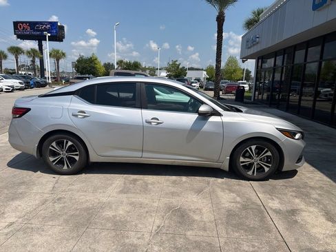 Used 2020 Nissan Sentra SV w/ Lighting Package FWD image 4