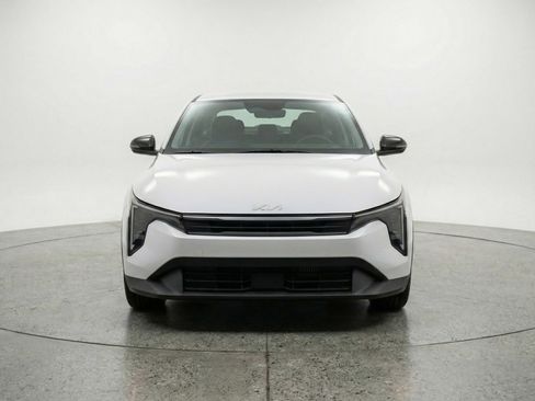 Used 2025 Kia K4 image 2