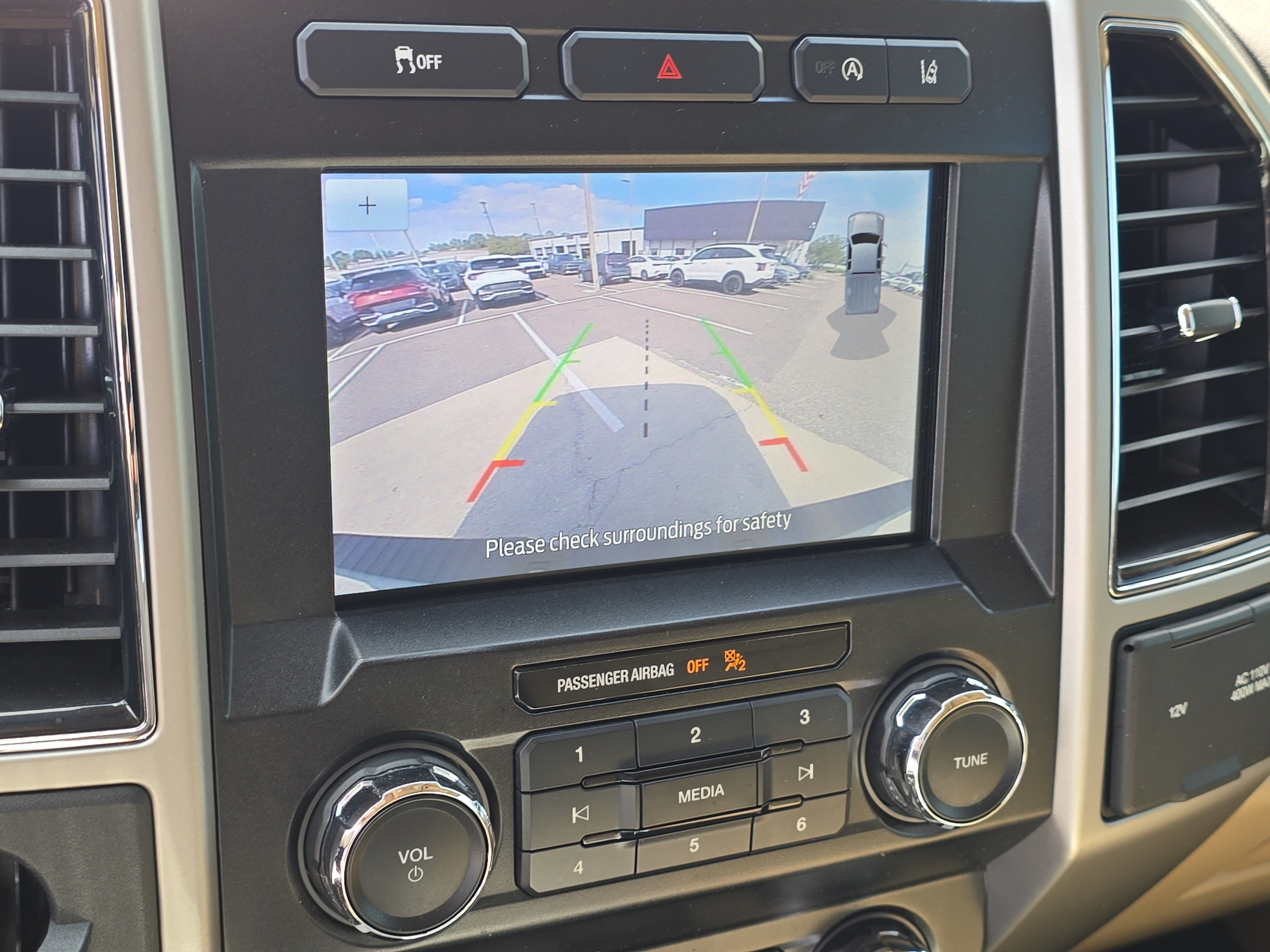 Used 2020 Ford F150 Lariat RWD image 22