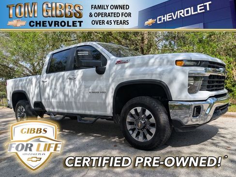 Used 2024 Chevrolet Silverado 2500 LT image 1
