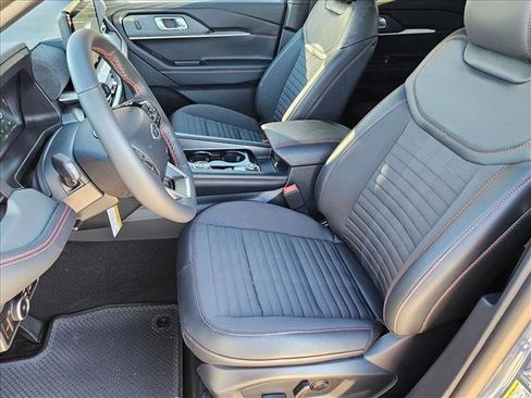 New 2026 Ford Explorer ST-Line w/ ST-Line Street Pack image 4