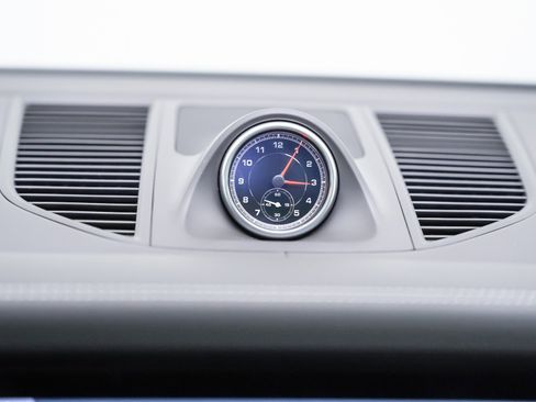 Certified 2021 Porsche Macan S image 21