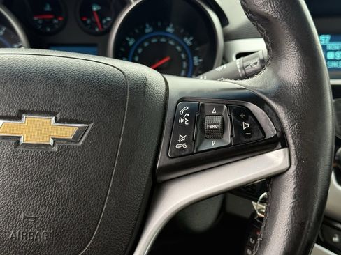 Used 2011 Chevrolet Cruze LT image 16