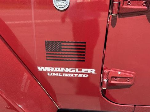 Used 2007 Jeep Wrangler Unlimited Sahara w/ Trailer Tow Group image 27