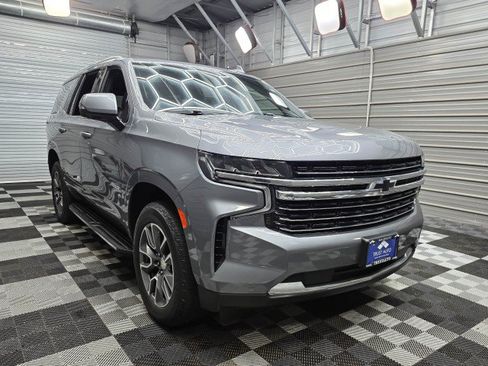 Used 2021 Chevrolet Tahoe LT w/ LT Signature Package AWD/4WD image 5