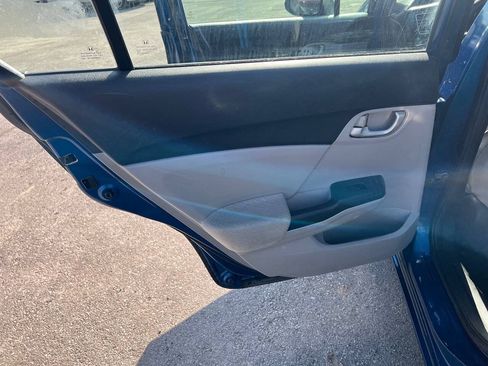Used 2013 Honda Civic LX image 9