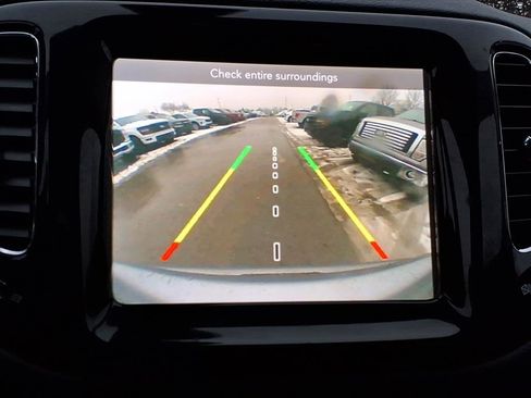 Used 2018 Jeep Compass Limited image 15