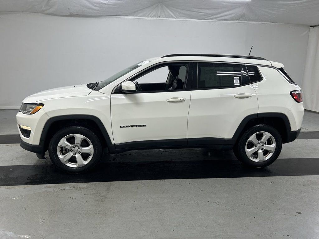 Used 2019 Jeep Compass Latitude w/ Popular Equipment Group AWD/4WD image 6