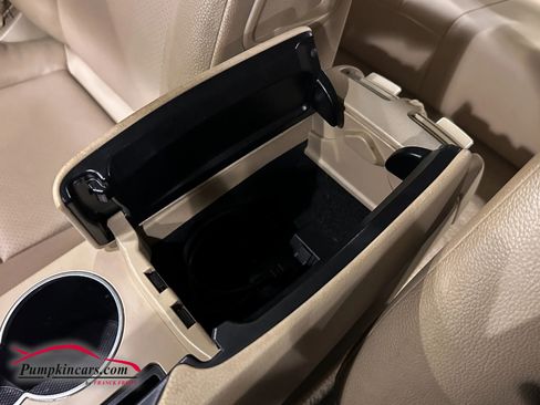 Used 2012 Mercedes-Benz C 300 4MATIC Sedan image 30