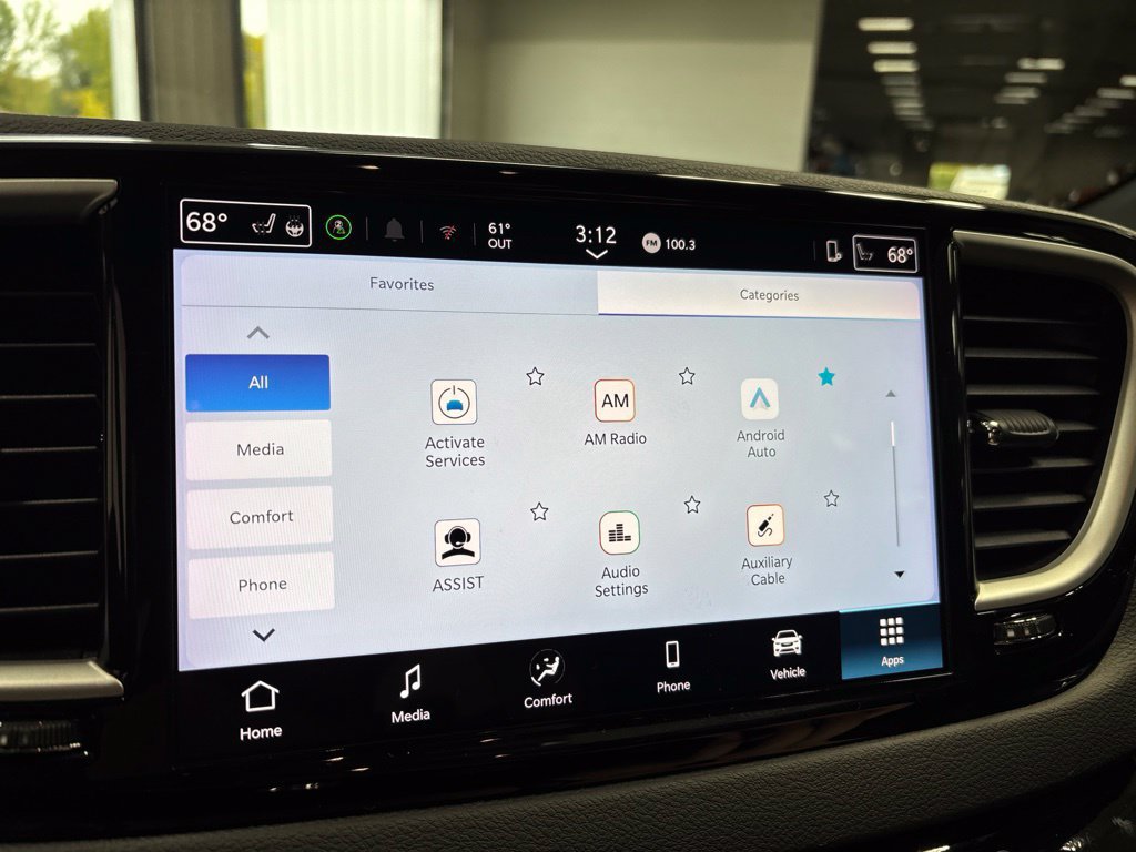 Used 2025 Chrysler Pacifica Select FWD image 19