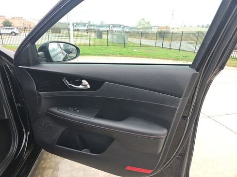 Used 2022 Kia Forte GT w/ GT Technology Package image 35