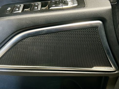 Used 2022 Kia Telluride SX w/ SX Prestige Package image 19