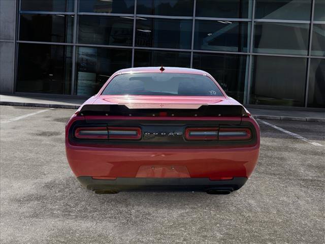 Used 2017 Dodge Challenger R/T w/ Driver Convenience Group RWD image 7