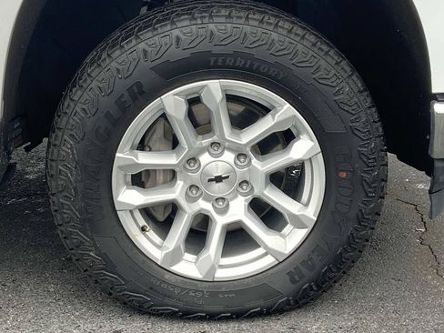 Used 2019 Chevrolet Silverado 1500 LT w/ All-Star Edition RWD image 10