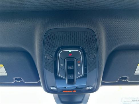 Used 2019 Audi Q8 Premium w/ Convenience Package image 28