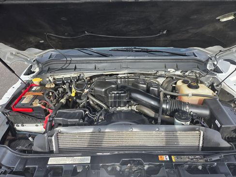 Used 2015 Ford F250 XLT w/ XLT Interior Package image 11