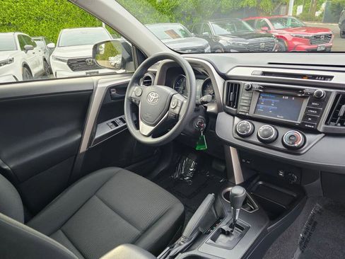 Used 2018 Toyota RAV4 LE w/ All Weather Liner Package AWD/4WD image 10