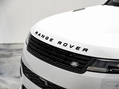 Used 2025 Land Rover Range Rover Sport Dynamic SE image 27