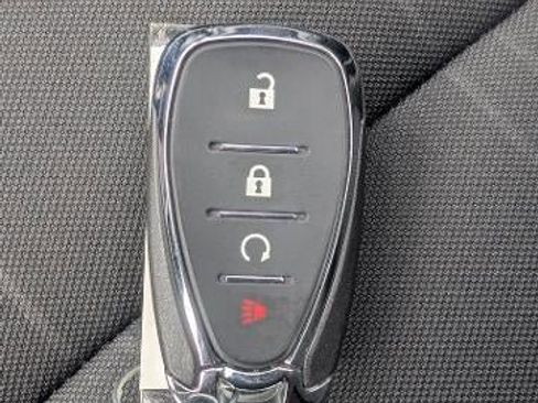 Used 2022 Chevrolet Trax LT w/ Driver Confidence Package image 17