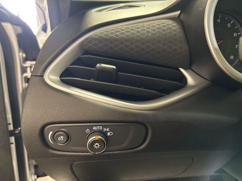 Used 2023 Chevrolet Malibu RS FWD image 19