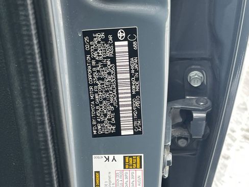 Used 2025 Toyota Prius LE image 24